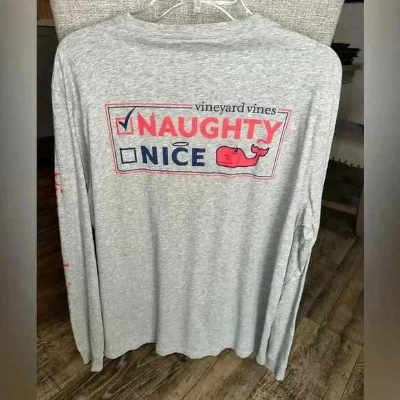 Vineyard Vines Christmas Long Sleeve Tee Naughty Or Nice Medium - Picture 2 of 5